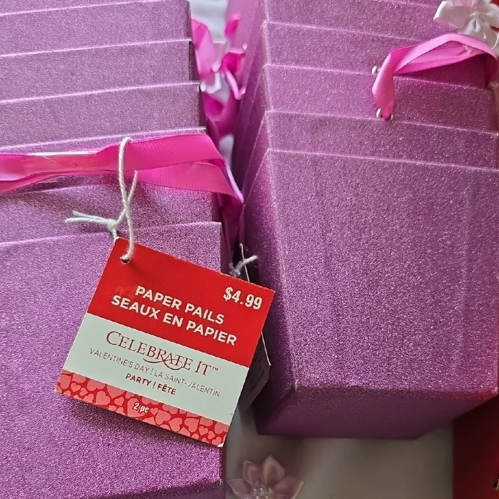 Purple, Pink And Red Party Favor Boxes